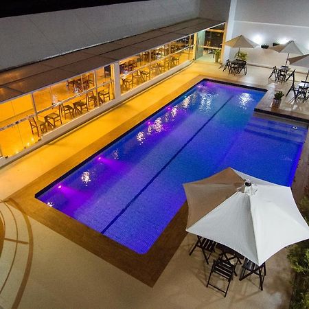 ماكابا Royal Hotel & Gastronomia المظهر الخارجي الصورة
