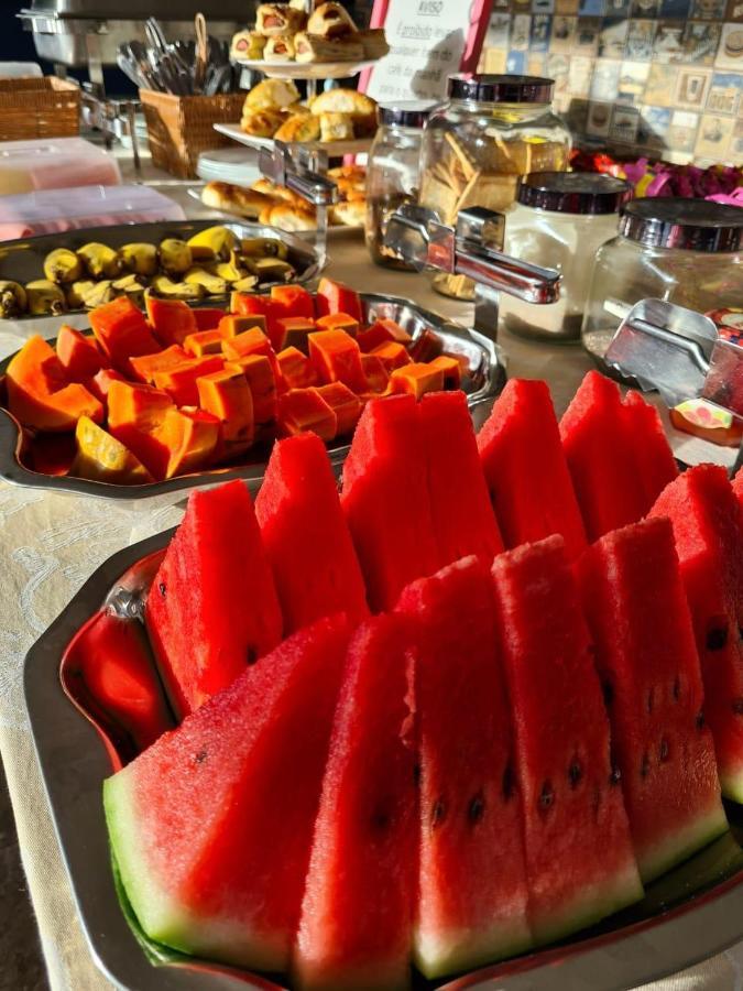 ماكابا Royal Hotel & Gastronomia المظهر الخارجي الصورة